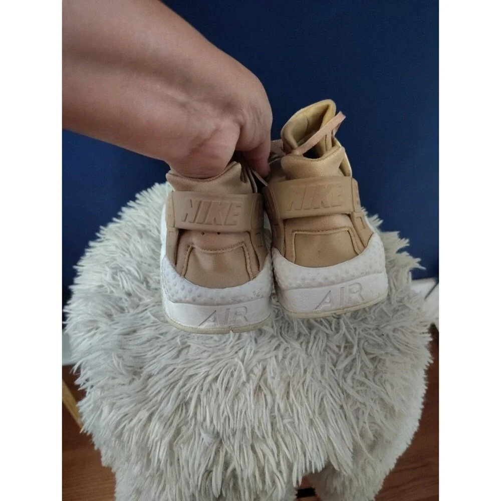 Nike Air Huarache Run Women's Size 9.5 Running Shoes Rose Beige